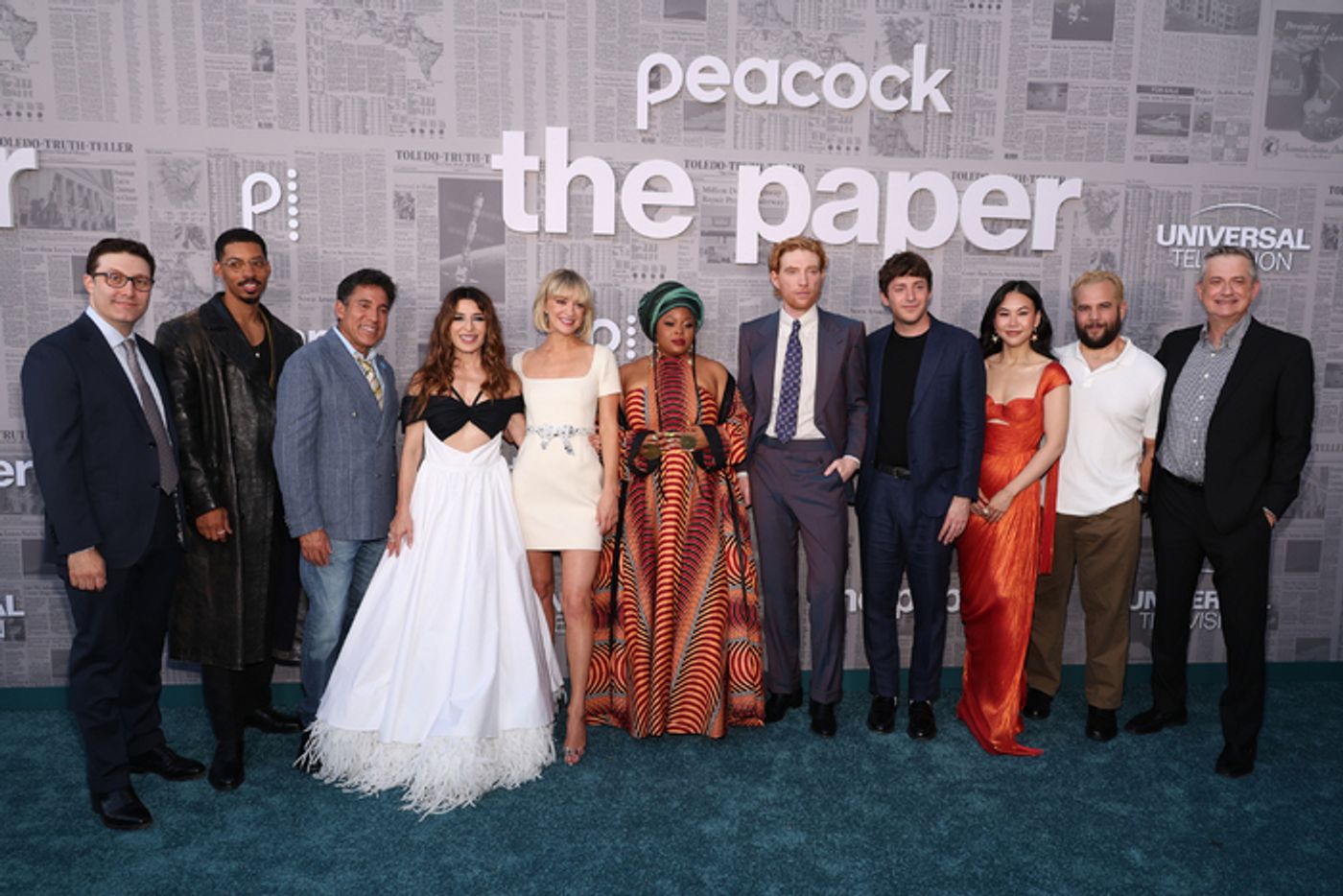 Photos: Alex Edelman & More Attend Premiere of THE OFFICE Follow-Up THE PAPER  Image