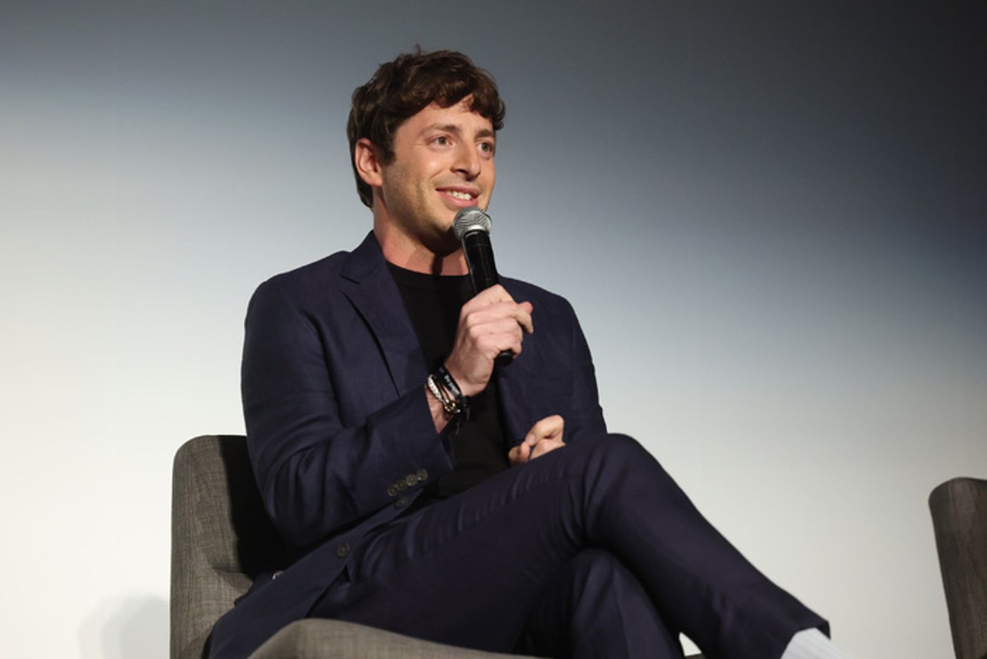 Photos: Alex Edelman & More Attend Premiere of THE OFFICE Follow-Up THE PAPER  Image