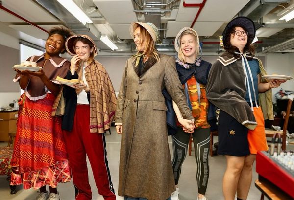 Jewelle Hutchinson, Jade Oswald, Juliet Aubrey, Natalie Dunne, Megan Richards Photo