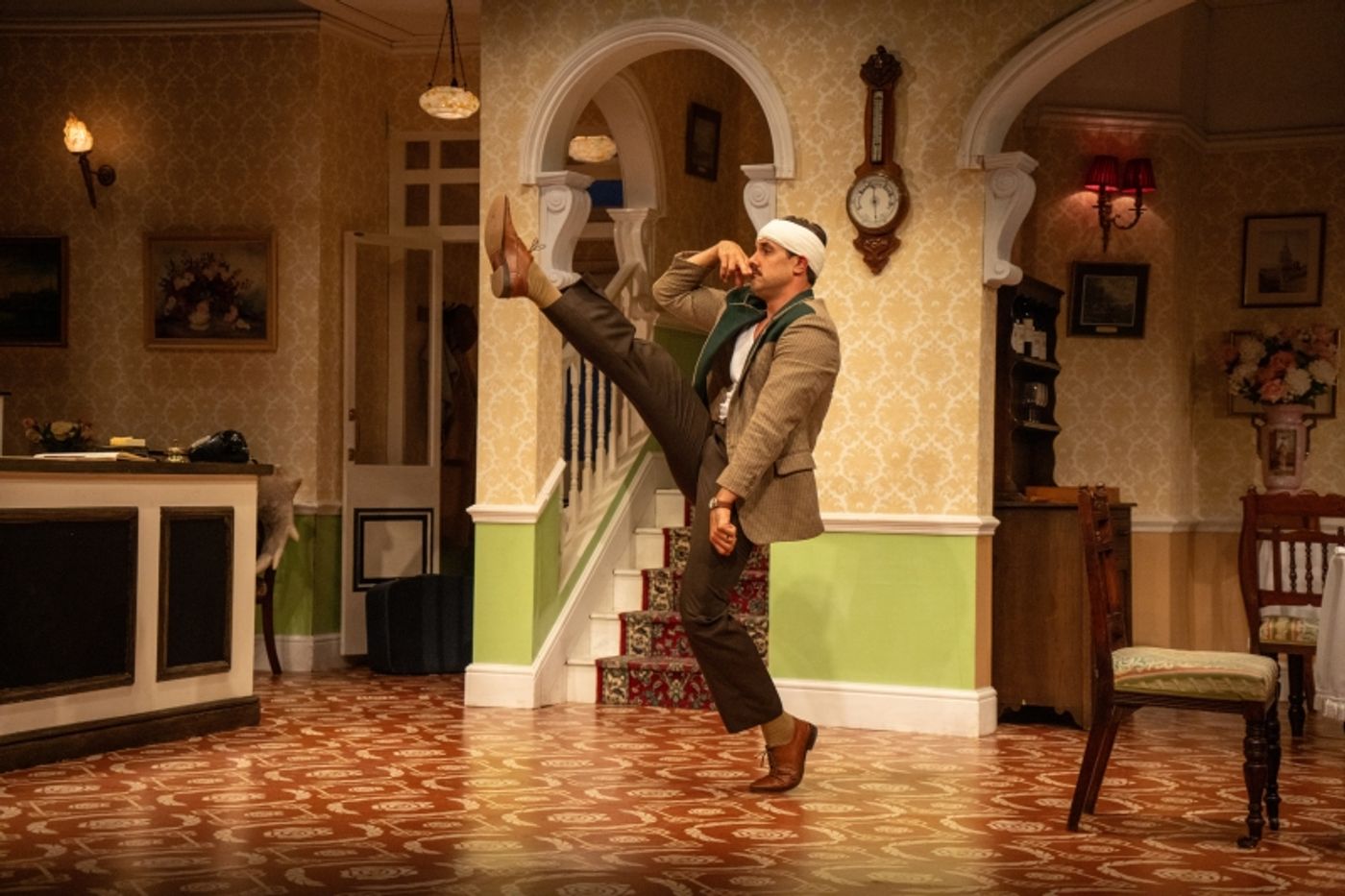 Interview: 'You're Having a Mental Breakdown Eight Times a Week!': Actor Danny Bayne on Finding Truth in Comedy and Going on Tour with FAWLTY TOWERS - THE PLAY  Image