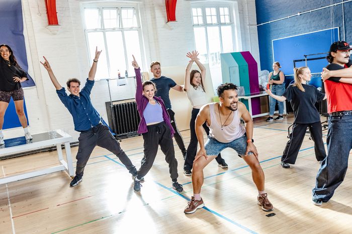 Photos: Lucie Jones and More in Rehearsals for 13 GOING ON 30 — photo 1 of 11