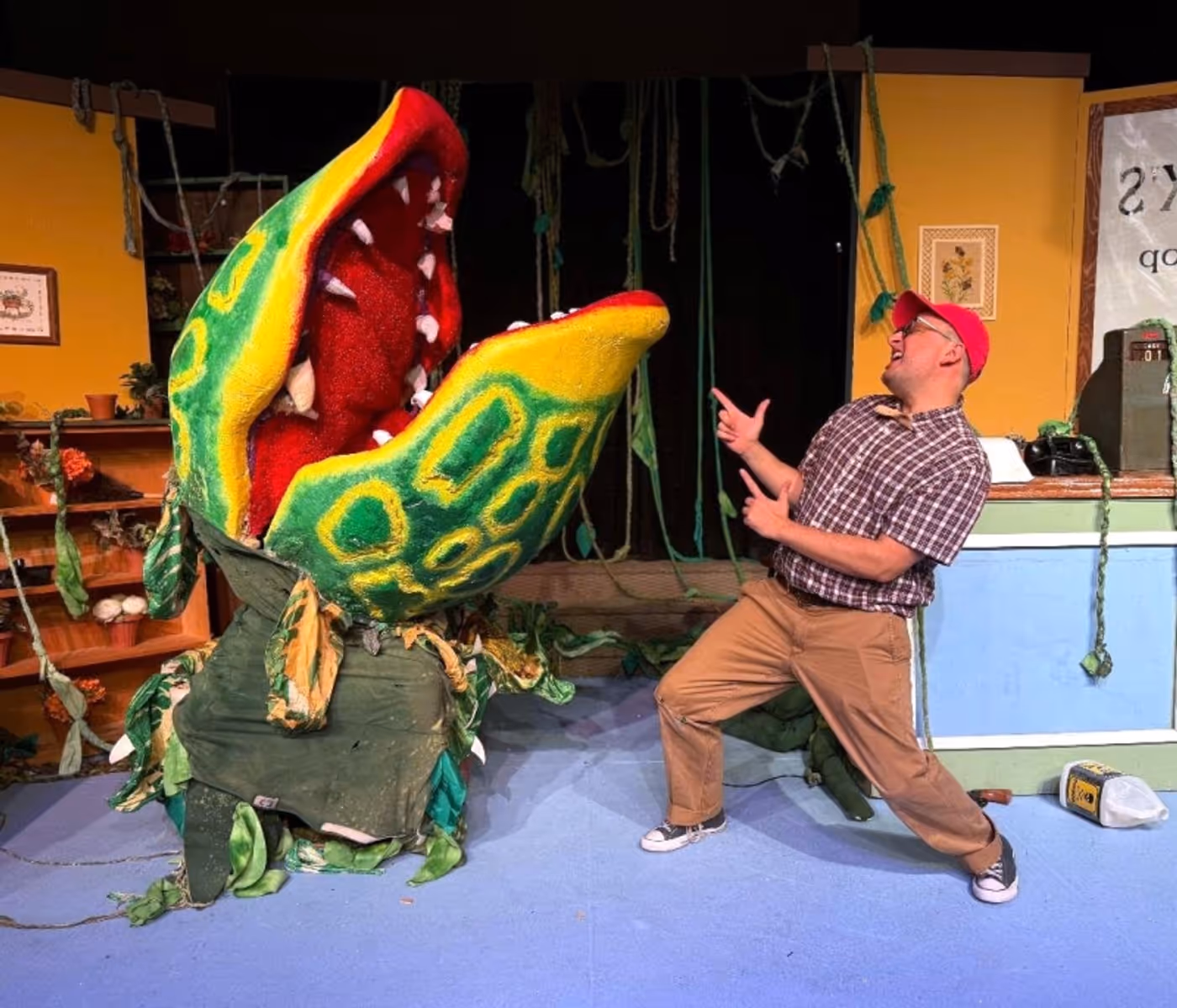 Review: LITTLE SHOP OF HORRORS at CITY THEATRE AUSTIN  Image