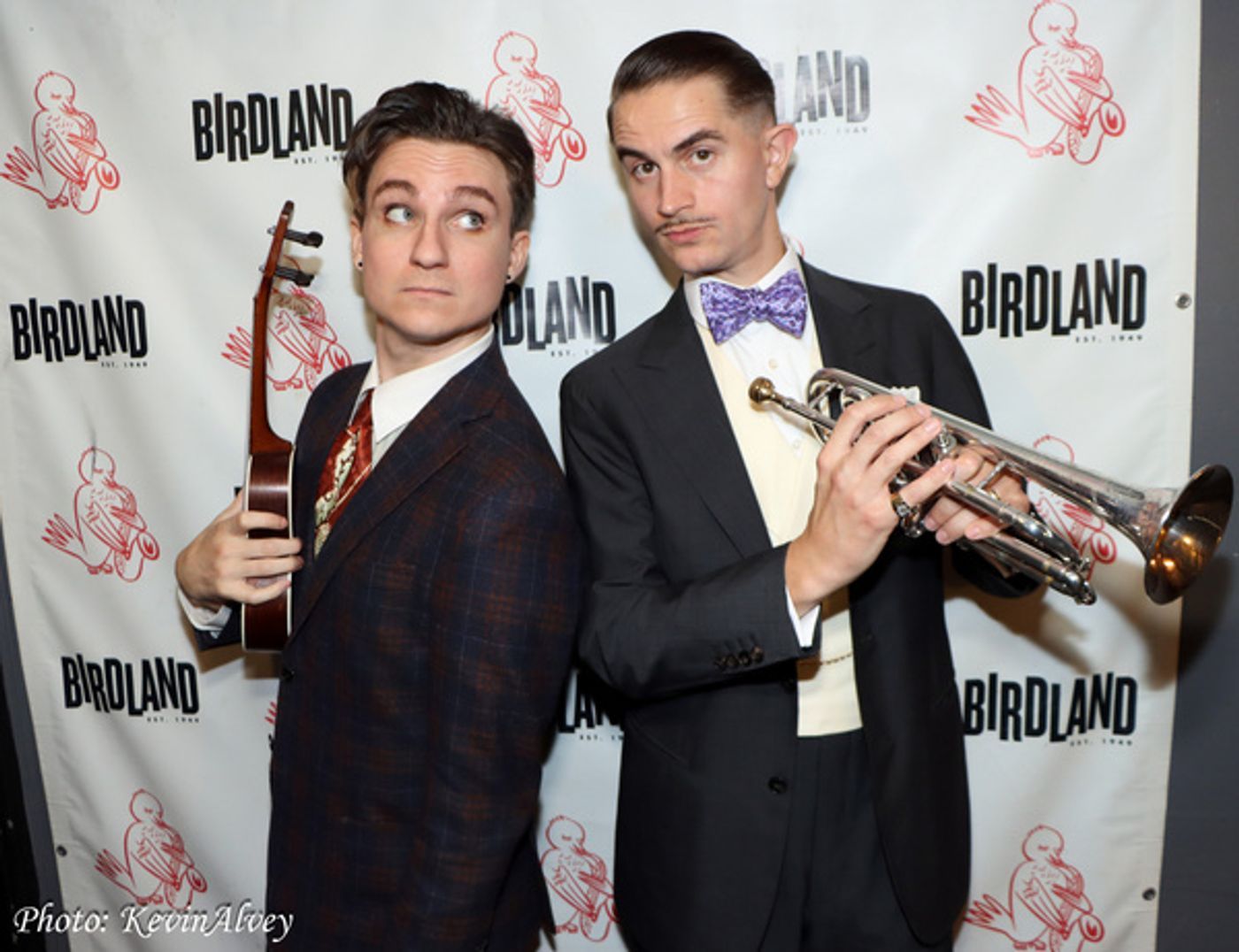 Photos: Bryce Edwards & Mike Davis Are a 'Hot Combination' at Birdland  Image