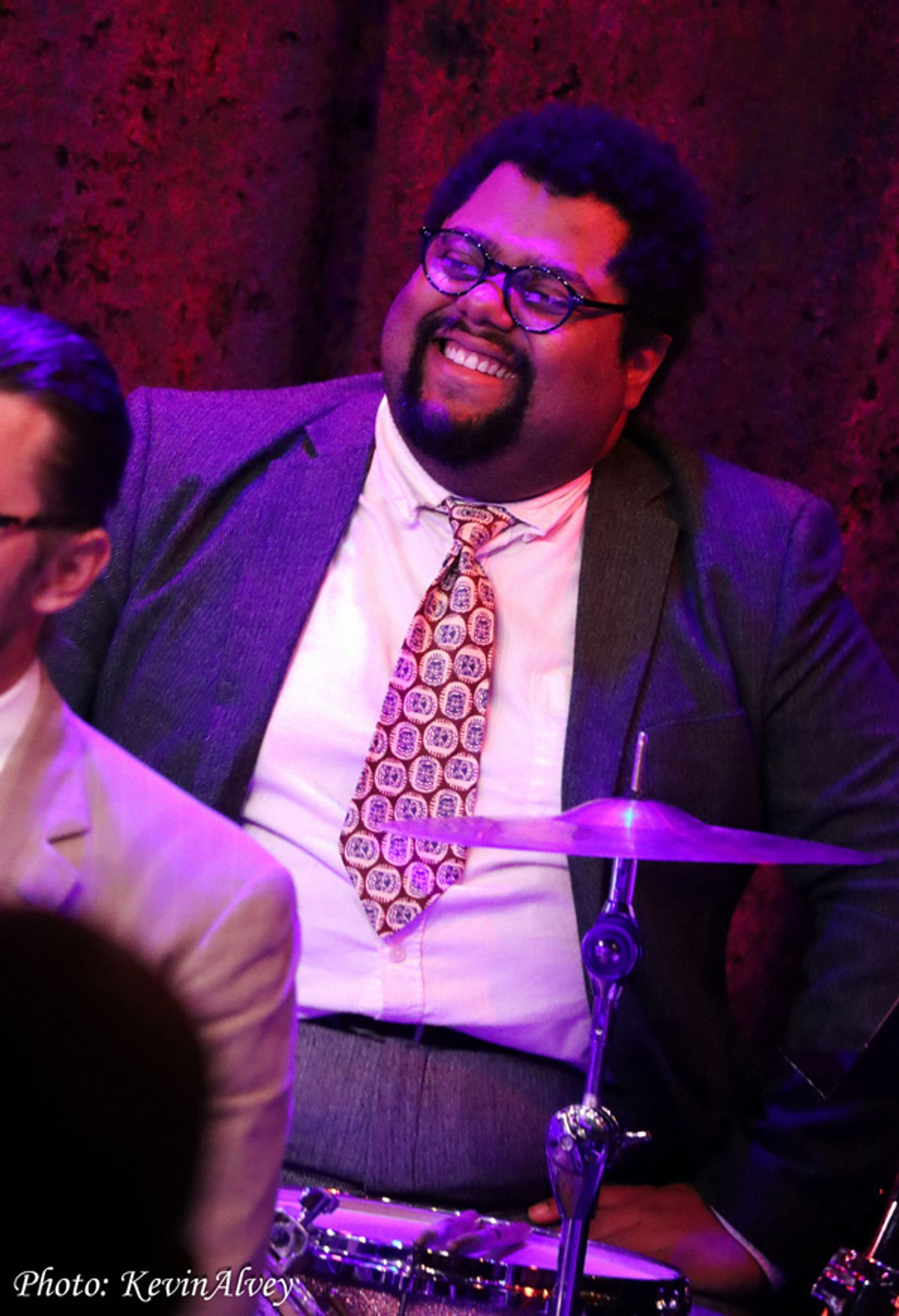 Photos: Bryce Edwards & Mike Davis Are a 'Hot Combination' at Birdland  Image