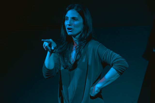 Review: THE POPESS, The Glitch  Image