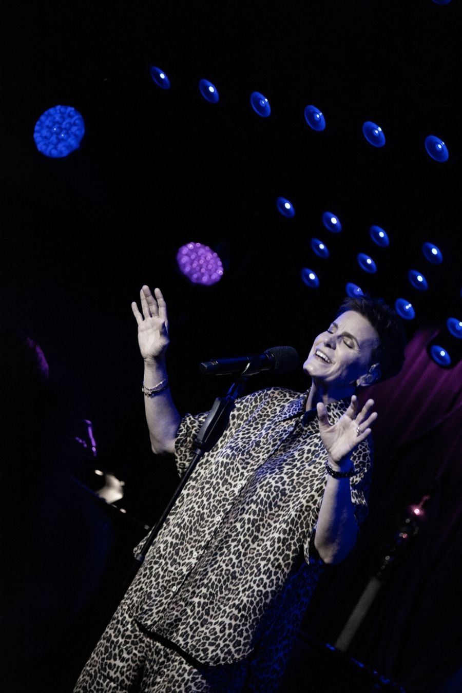 Review: Jenn Colella Celebrates Her BIG DYKE ENERGY at The Laurie Beechman Theatre Image