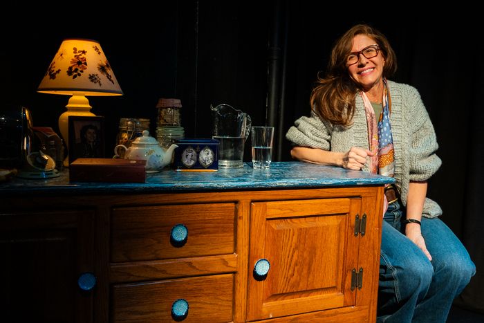 Photos: Michelle Clunie and Megan Fellows in PEN PALS Off-Broadway — photo 7 of 7