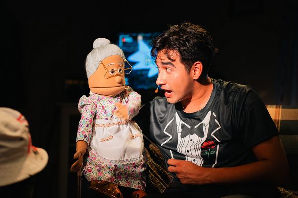 Photos: FLY ME TO THE SUN Opens at The Fountain Theatre — photo 8 of 13