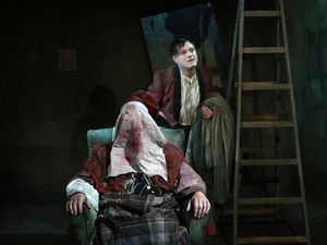 Douglas Hodge and Mathew Horne Photo