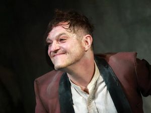 Mathew Horne Photo