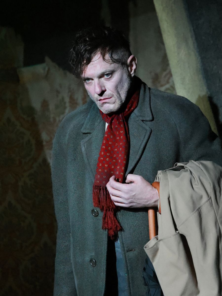 Photos: Douglas Hodge, Mathew Horne & More in ENDGAME Image