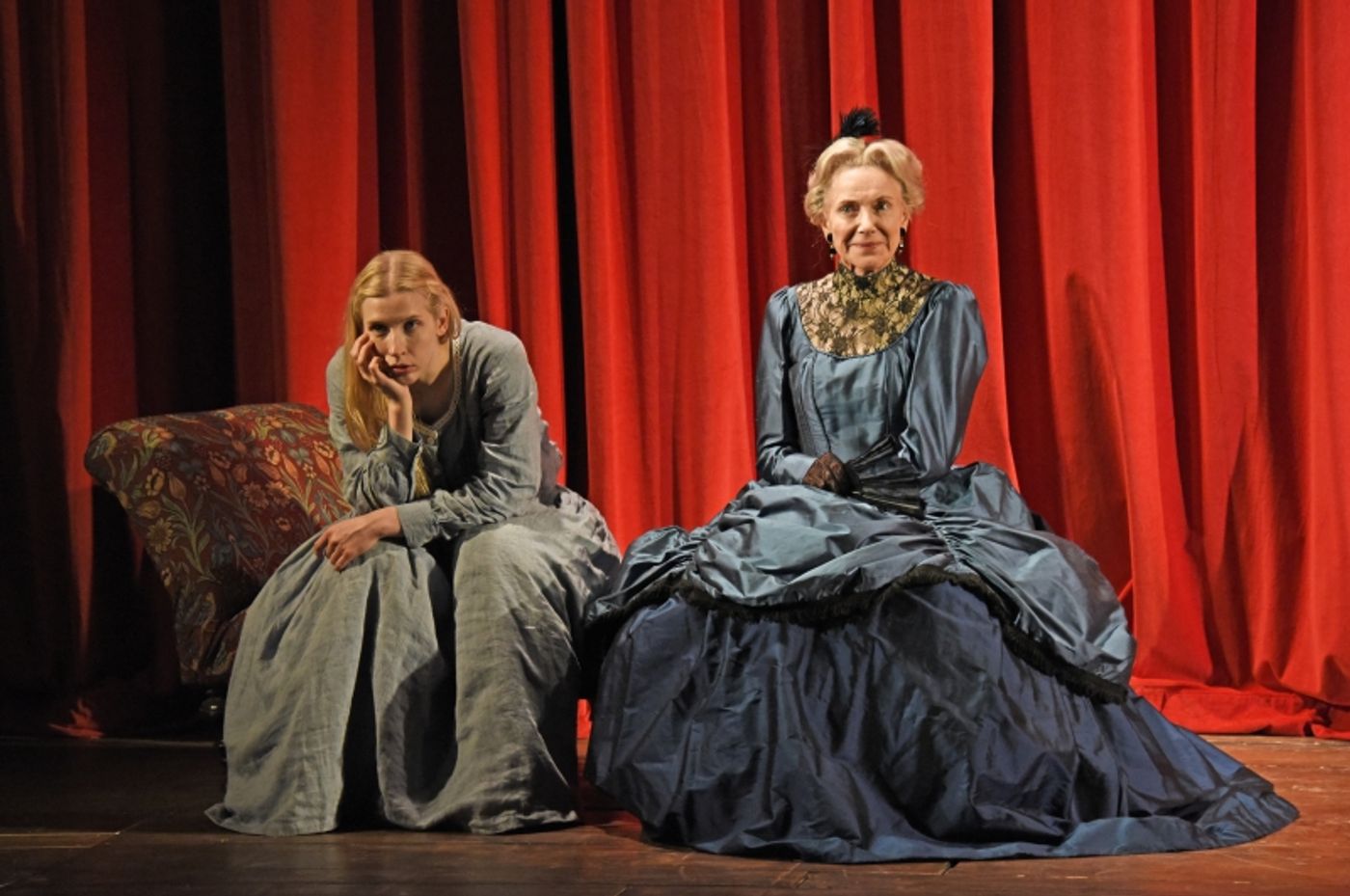 Review: LITTLE WOMEN, Salisbury Playhouse  Image