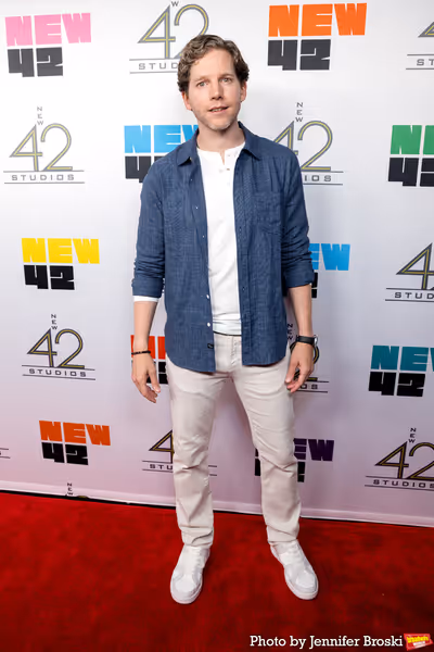 Stark Sands Photo