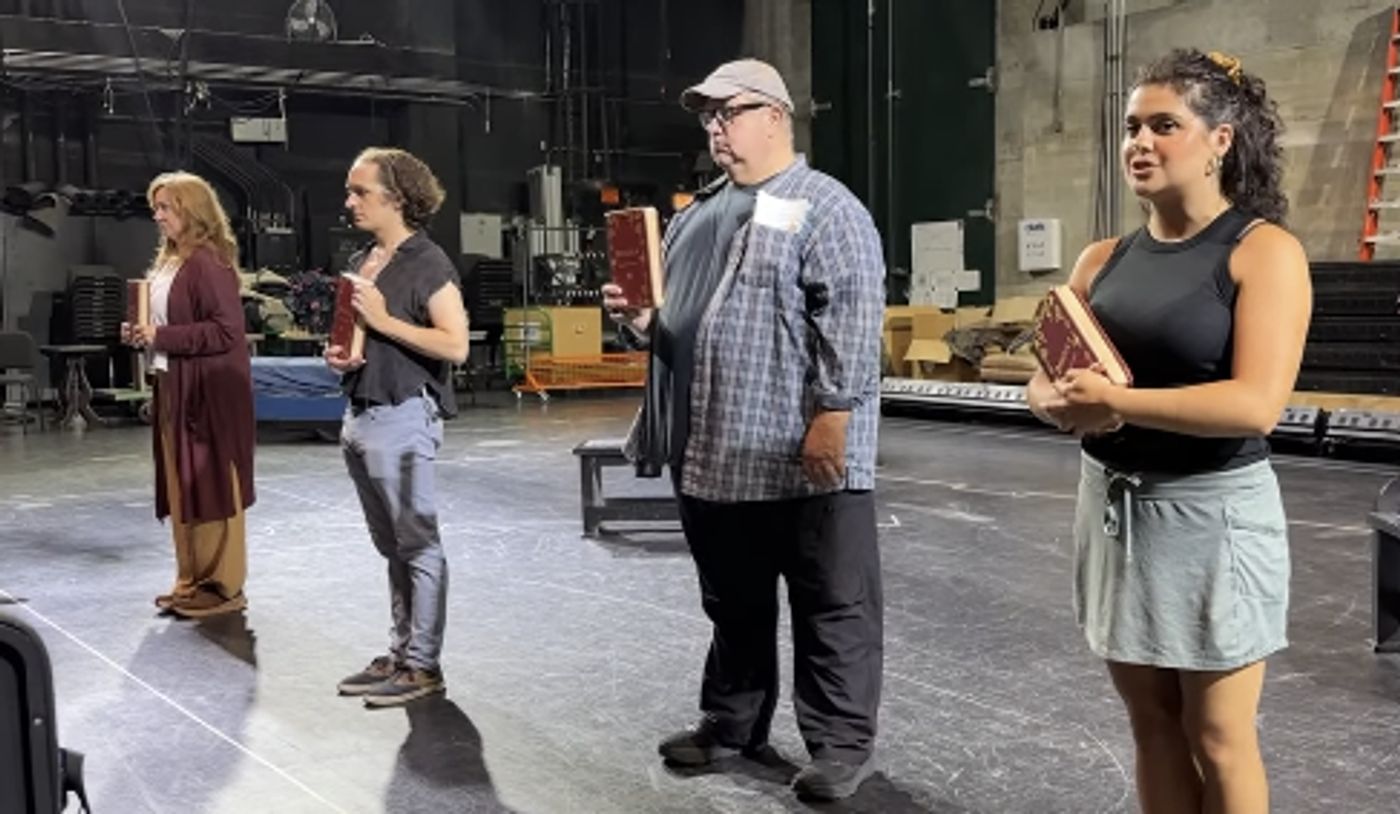 Previews: DRACULA: A COMEDY OF TERRORS at Straz Center  Image