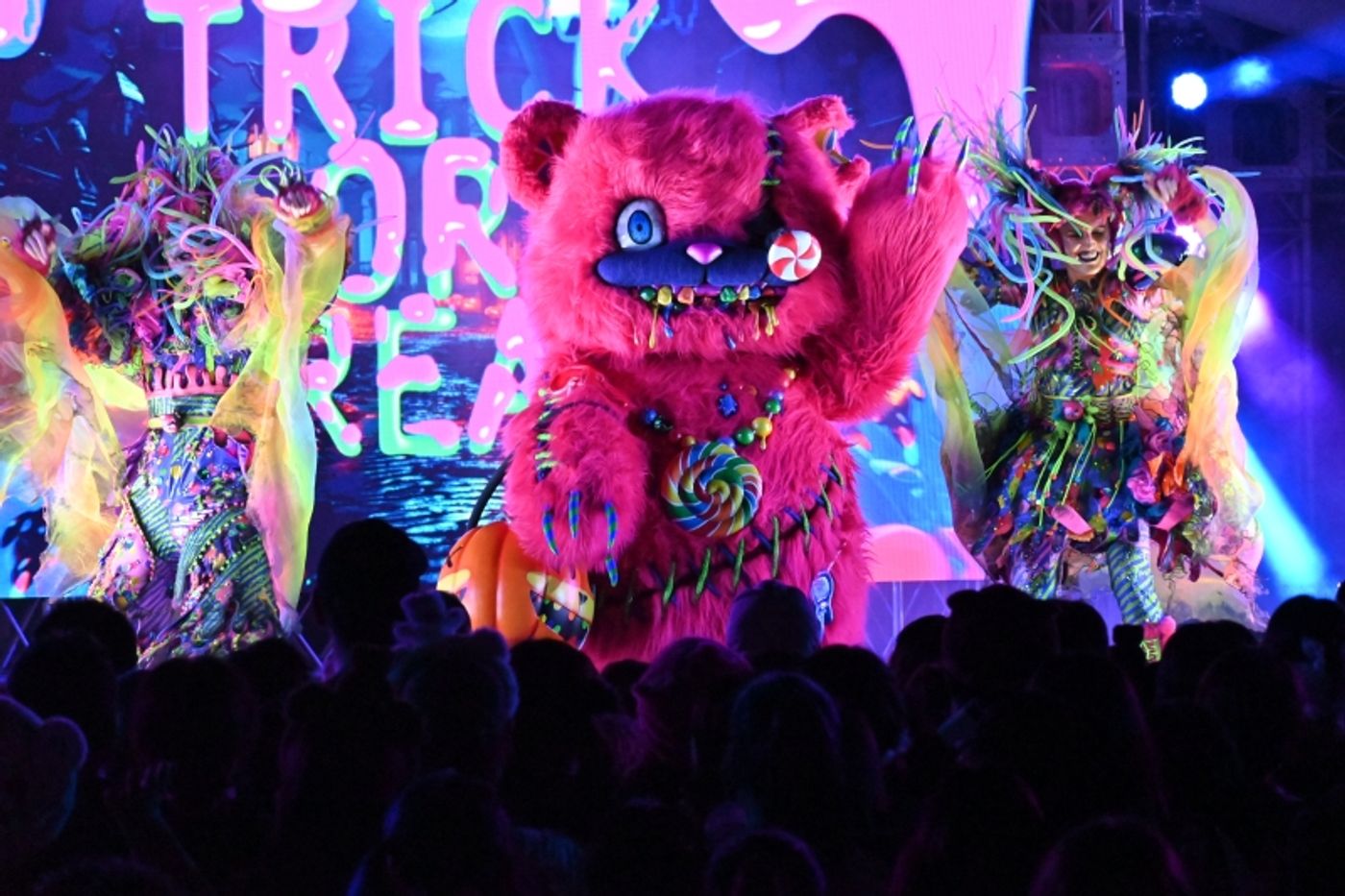 特集：USJハロウィーン2025 徹底解説 ー進化する恐怖と熱狂、中条あやみも登場！  Image