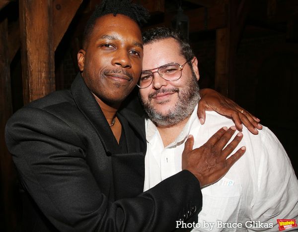  Leslie Odom Jr and Josh Gad Photo