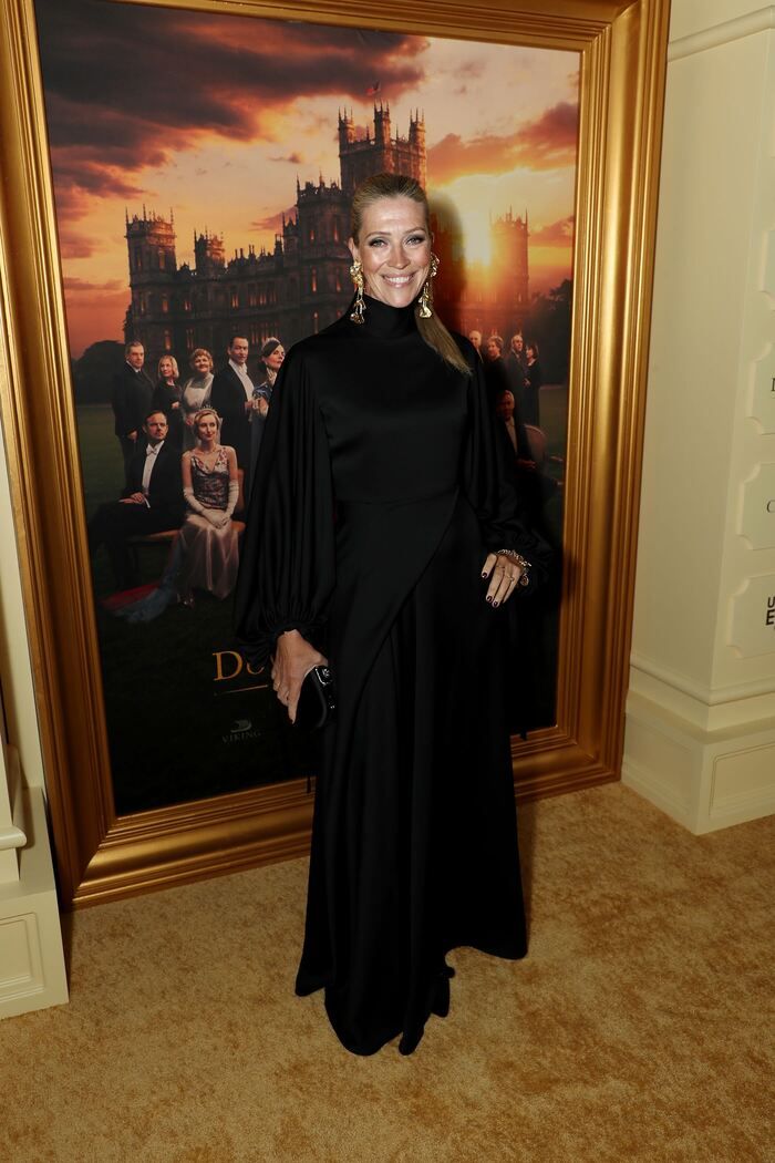 Photos: Elizabeth McGovern, Donna Murphy, & More Attend New York Premiere of DOWNTON ABBEY: THE GRAND FINALE Photos: Elizabeth McGovern, Donna Murphy, & More Attend New York Premiere of DOWNTON ABBEY: THE GRAND FINALE Image