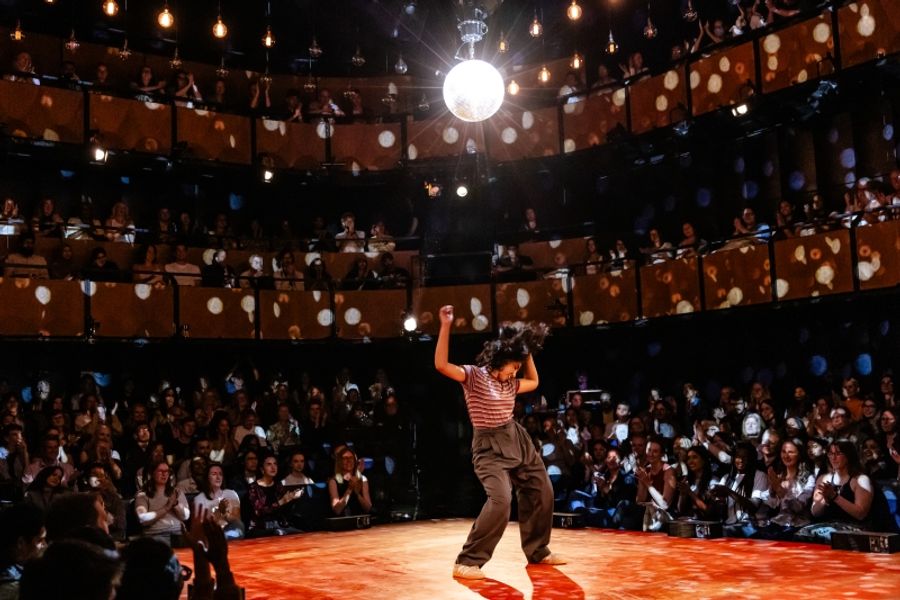 Review: EVERY BRILLIANT THING, Starring Ambika Mod, @sohoplace  Image