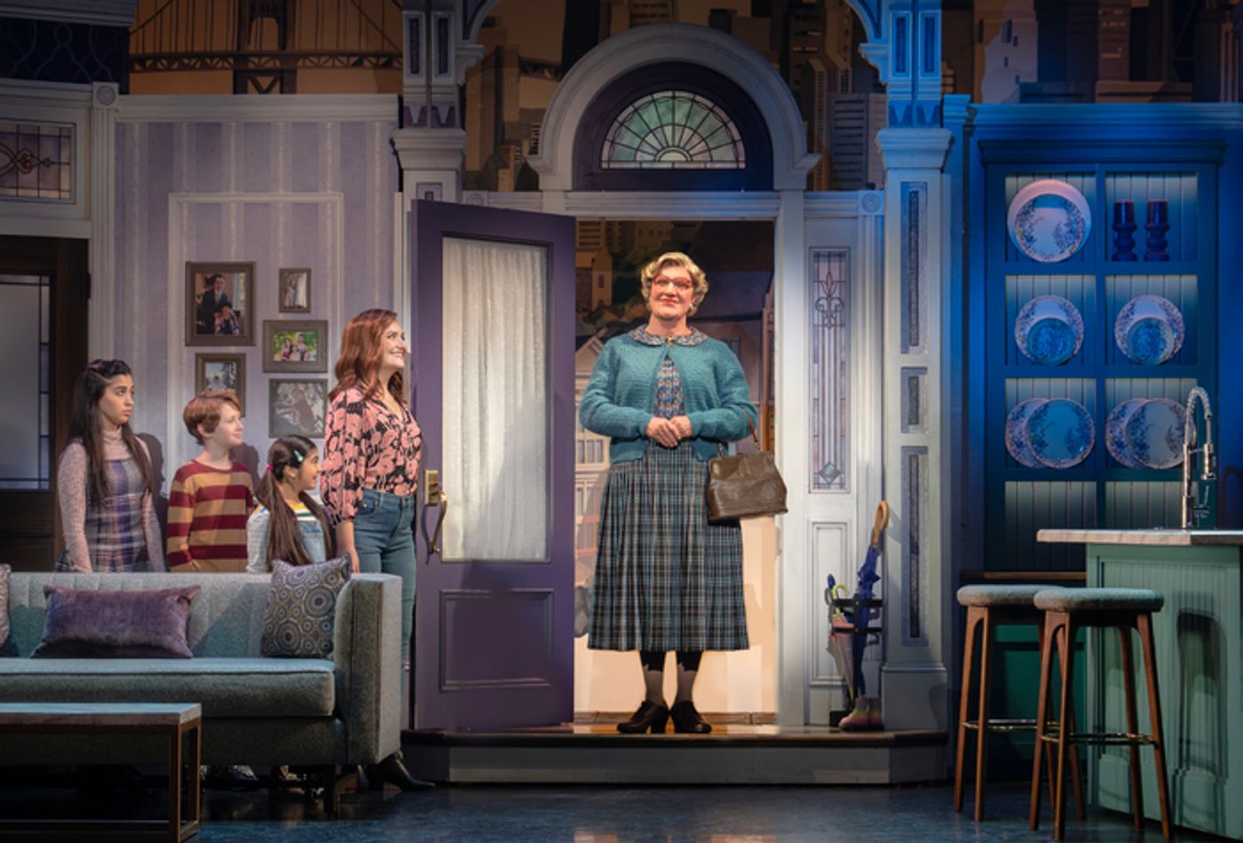 Photos: MRS DOUBTFIRE Second National Tour is Now Underway  Image
