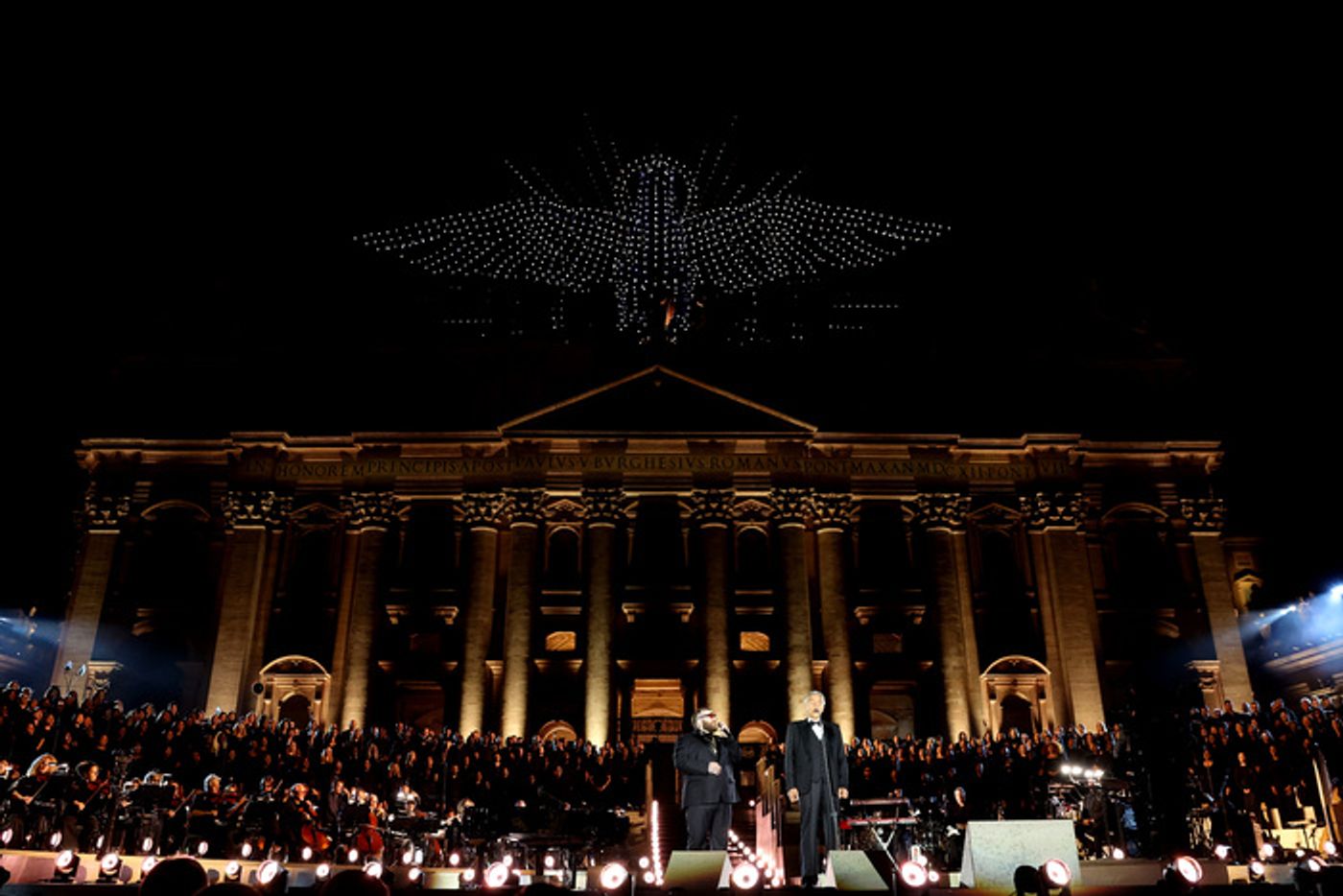 Video/Photos: Andrea Bocelli, Jennifer Hudson, & More at GRACE FOR THE WORLD Concert Video/Photos: Andrea Bocelli, Jennifer Hudson, & More at GRACE FOR THE WORLD Concert Image