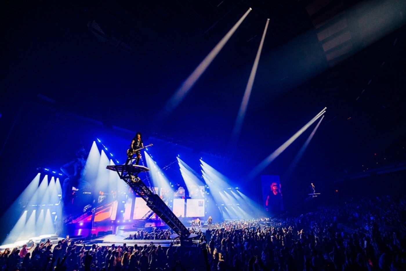 Photos: Mötley Crüe Kicks Off Residency at Las Vegas Strip Photos: Mötley Crüe Kicks Off Residency at Las Vegas Strip Image