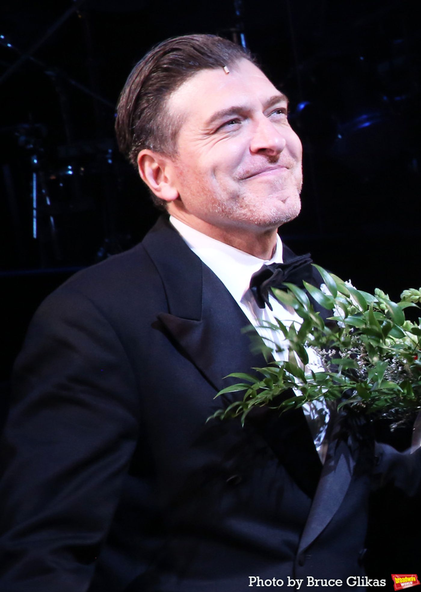 Photos: Mira Sorvino Takes Her First Broadway Bow in CHICAGO  Image