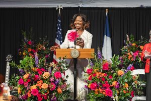 LaChanze @ BroadwayWorld LaChanze Photo