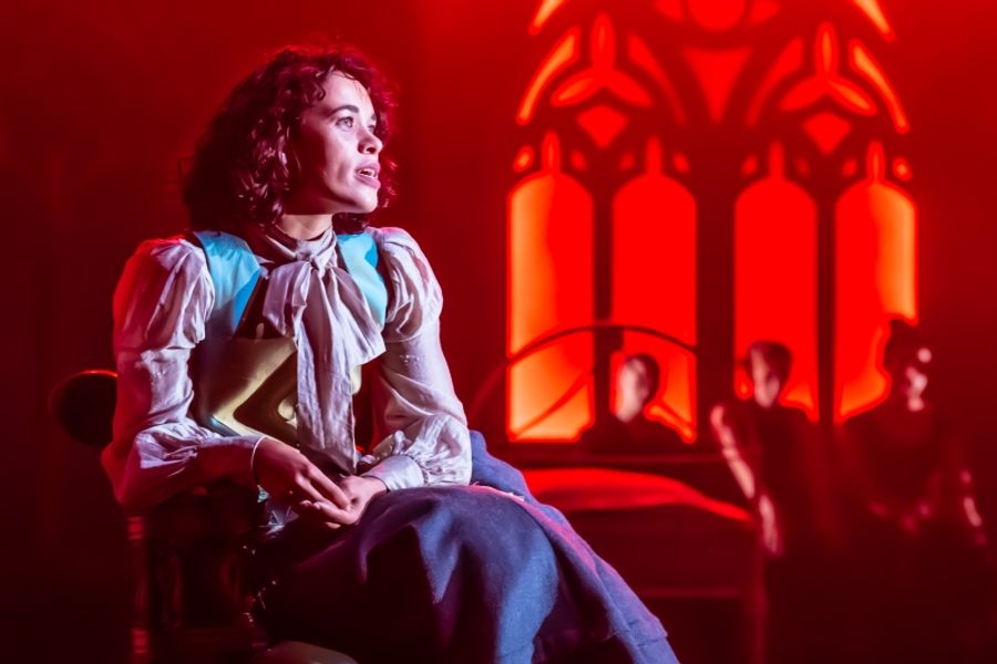 Review: DRACULA, Lyric Hammersmith Image