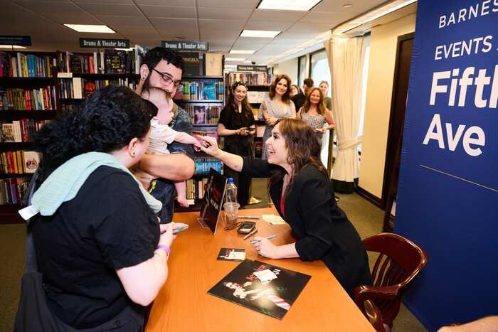 Photos: Jessica Vosk and Neil Patrick Harris Celebrate ‘SLEIGH’ Album at Signing Event  Image