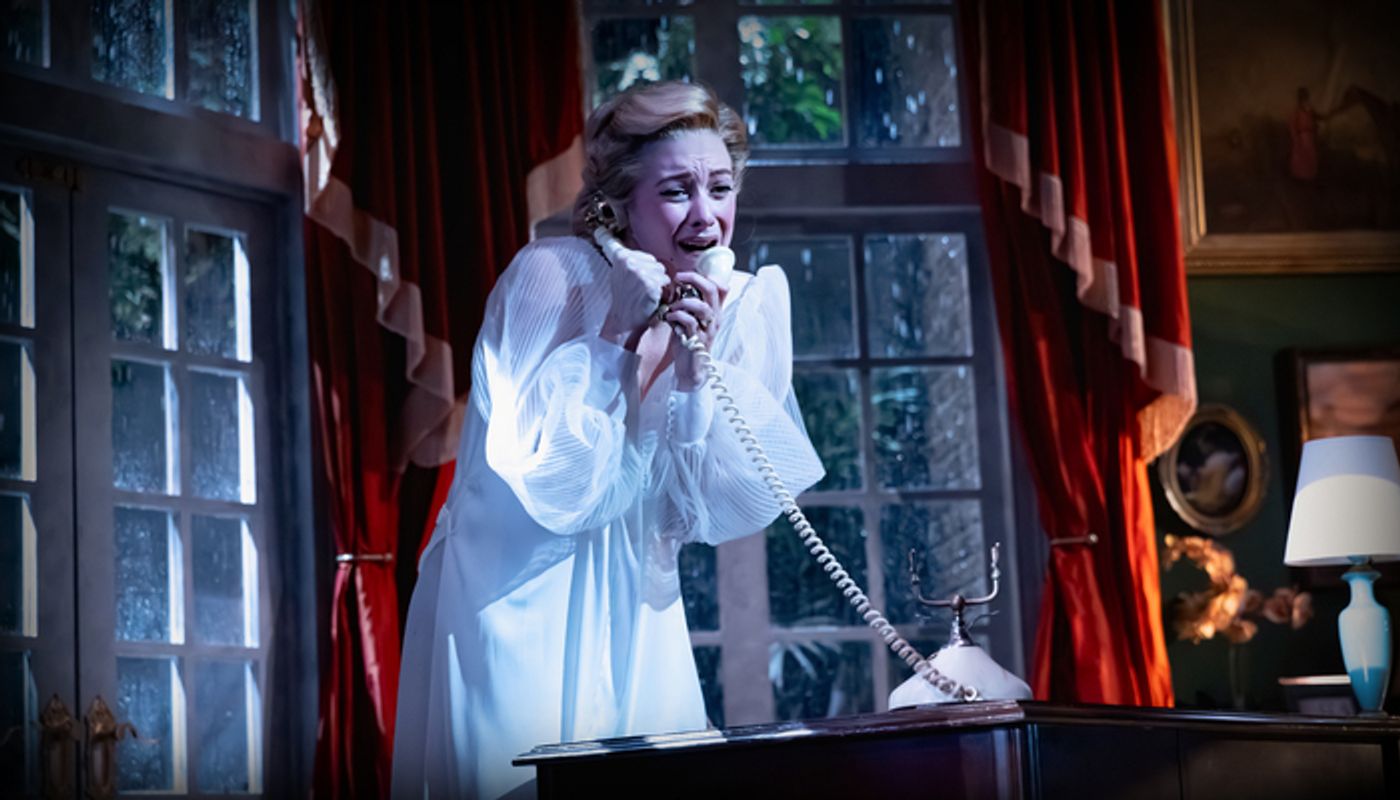 Video: Alexandra Silber and More in DIAL M FOR MURDER at Drury Lane Theatre  Image