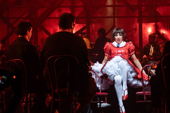 PHOTOS: La producción inmersiva de CABARET se presenta en Madrid PHOTOS: La producción inmersiva de CABARET se presenta en Madrid Image