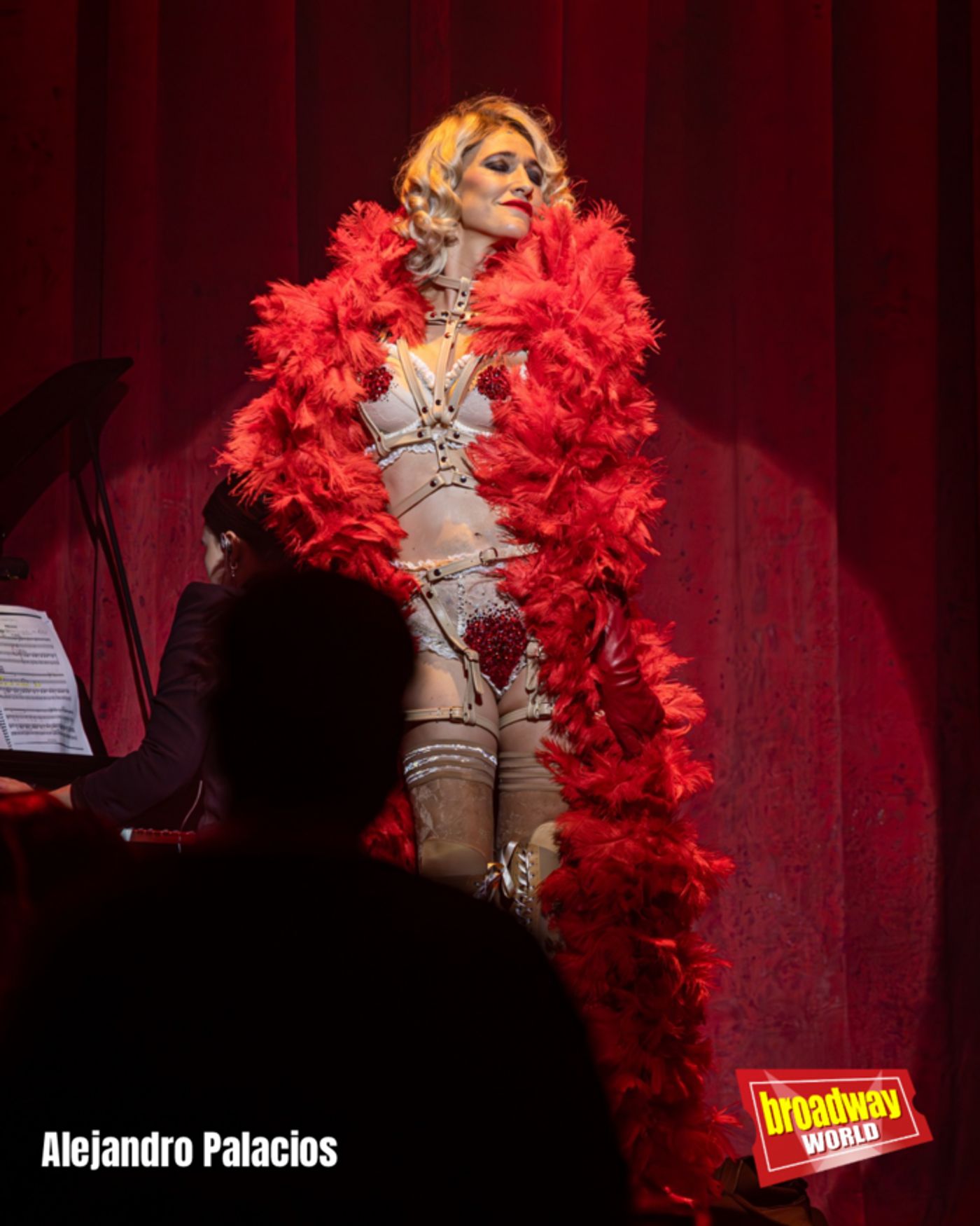 PHOTOS: La producción inmersiva de CABARET se presenta en Madrid  Image