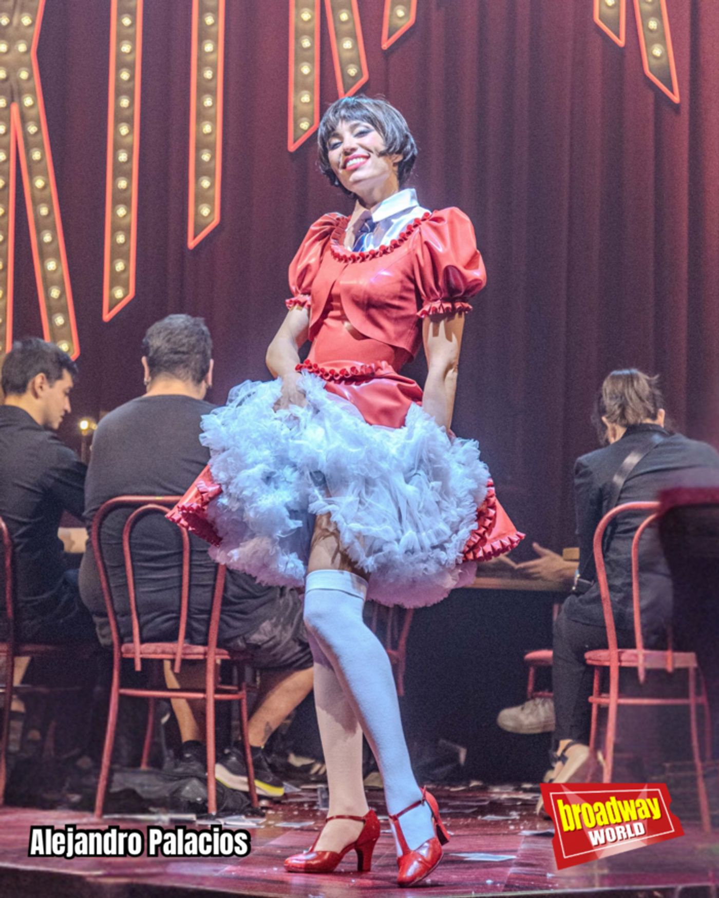 PHOTOS: La producción inmersiva de CABARET se presenta en Madrid  Image