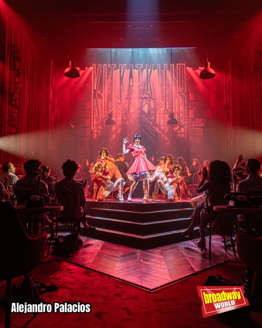 PHOTOS: La producción inmersiva de CABARET se presenta en Madrid  Image