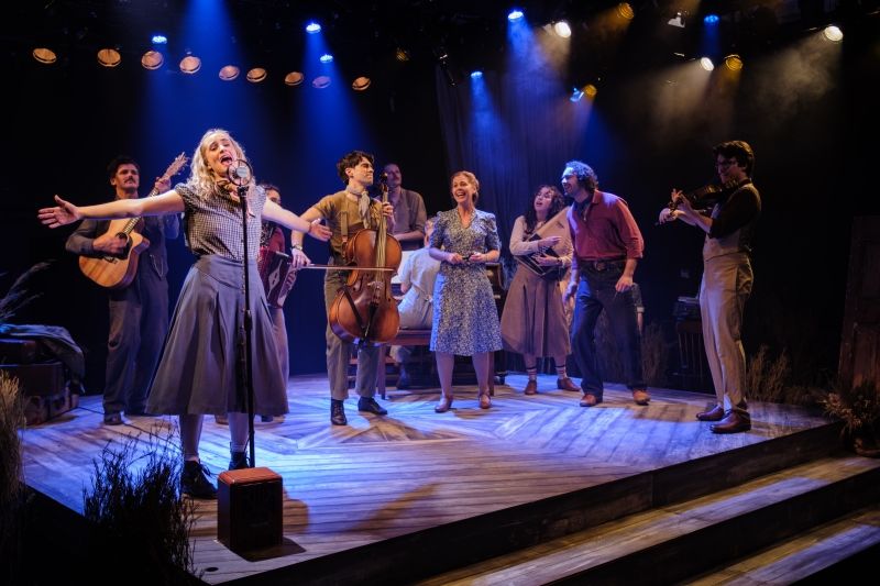 REVIEW: In the constellation that is the Australian musical theatre scene, there is one BRIGHT STAR. Image