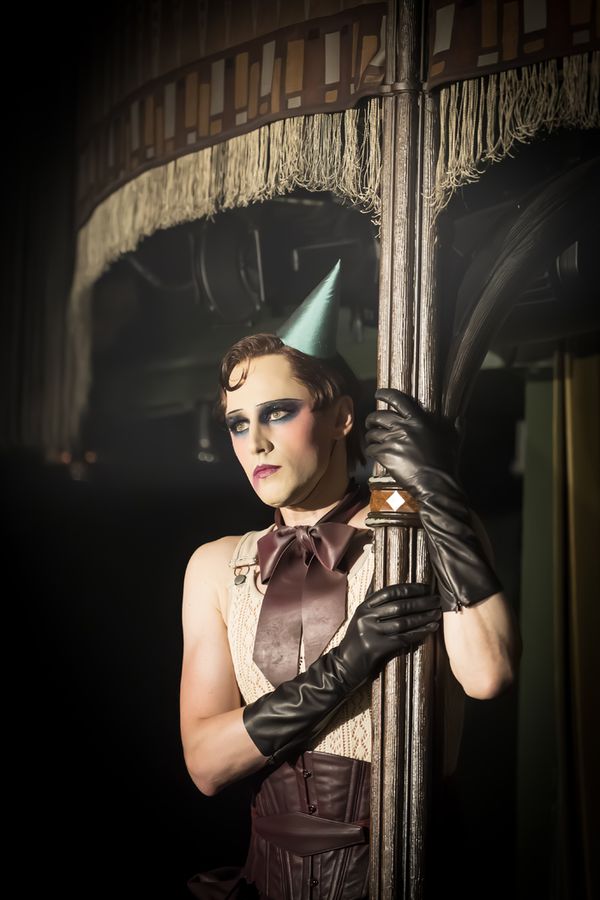 Reeve Carney Photo