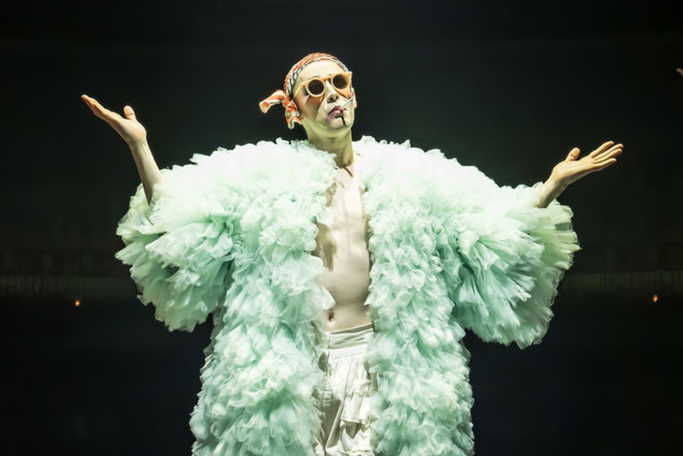 Photos: Reeve Carney, Eva Noblezada, and Ruthie Henshall Join CABARET in London  Image