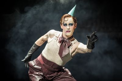 Reeve Carney Photo