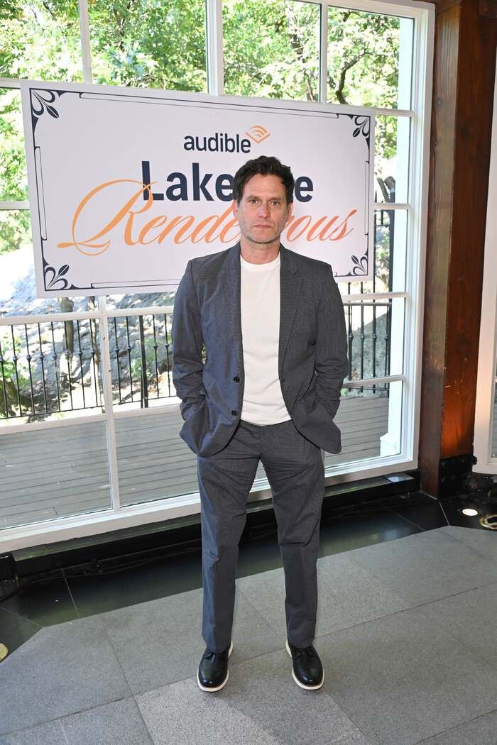 Photos: Phillipa Soo and Steven Pasquale Attend Romance-Themed Audible Event  Image