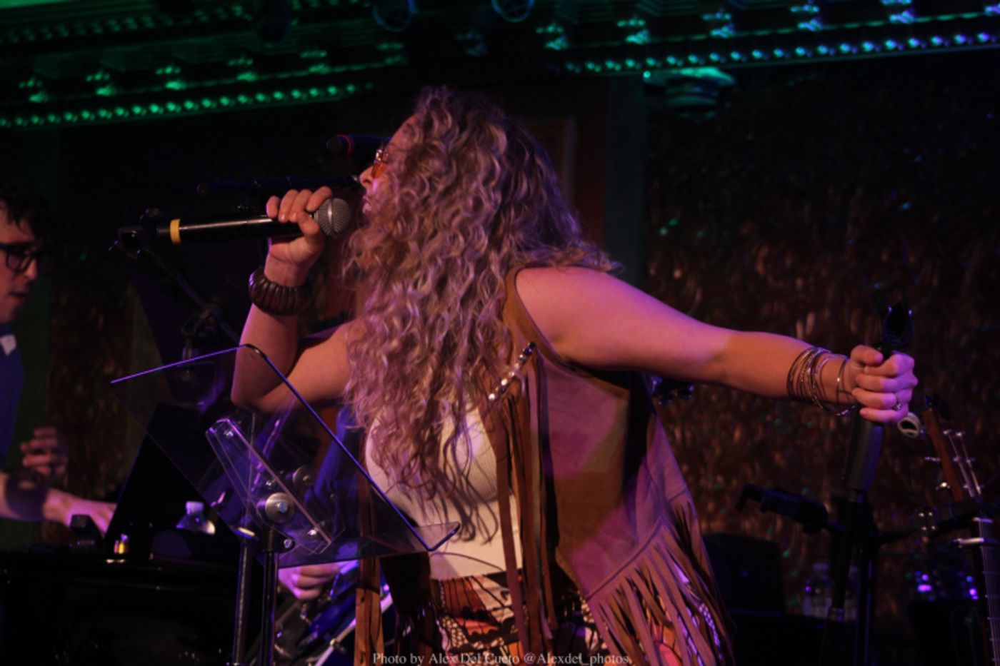 Review: 54 SINGS: ACROSS THE UNIVERSE - Reinvention & Remembrance at 54 Below  Image