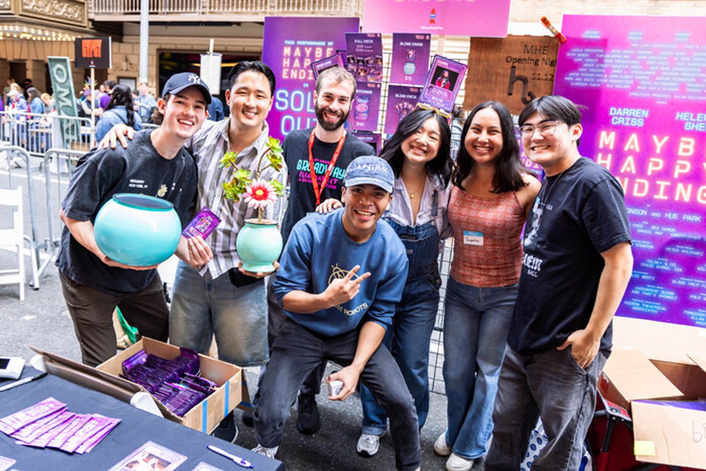 Photos: Broadway Flea Market & Grand Auction Raises Record $1,633,803  Image