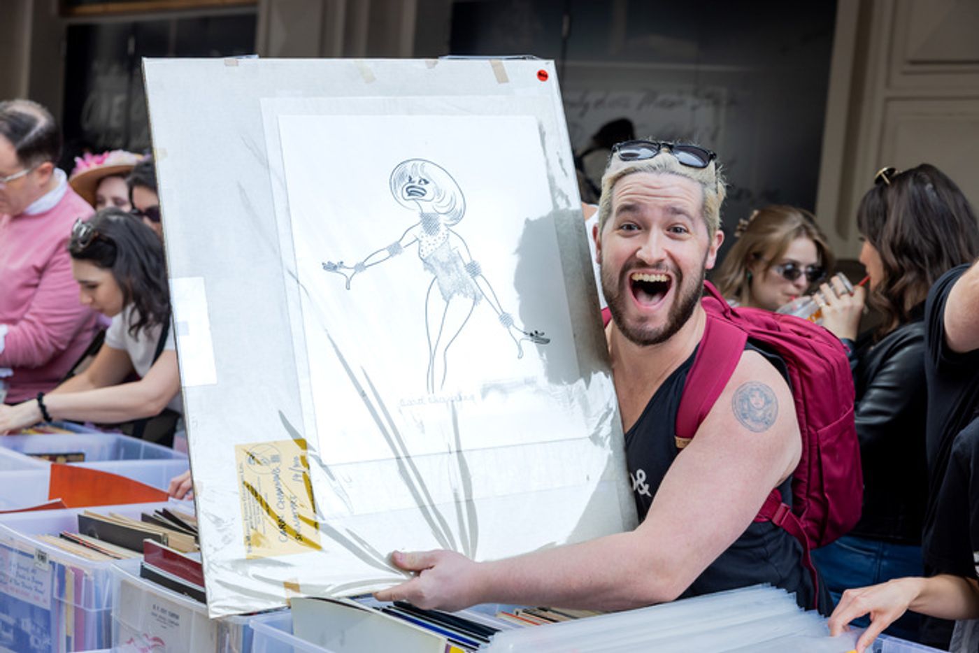 Photos: Broadway Flea Market & Grand Auction Raises Record $1,633,803  Image