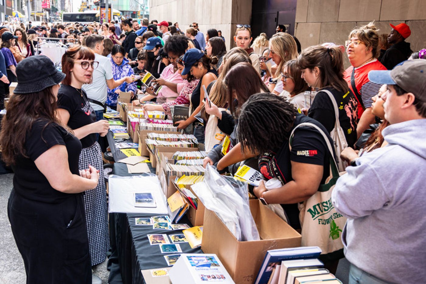 Photos: Broadway Flea Market & Grand Auction Raises Record $1,633,803  Image