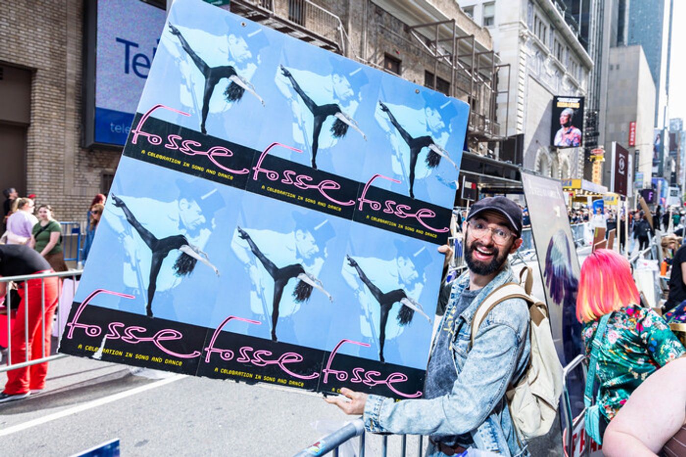 Photos: Broadway Flea Market & Grand Auction Raises Record $1,633,803  Image