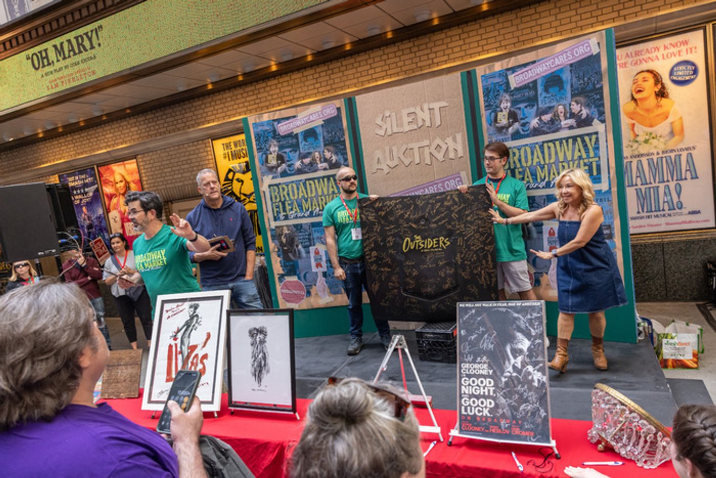 Photos: Broadway Flea Market & Grand Auction Raises Record $1,633,803  Image