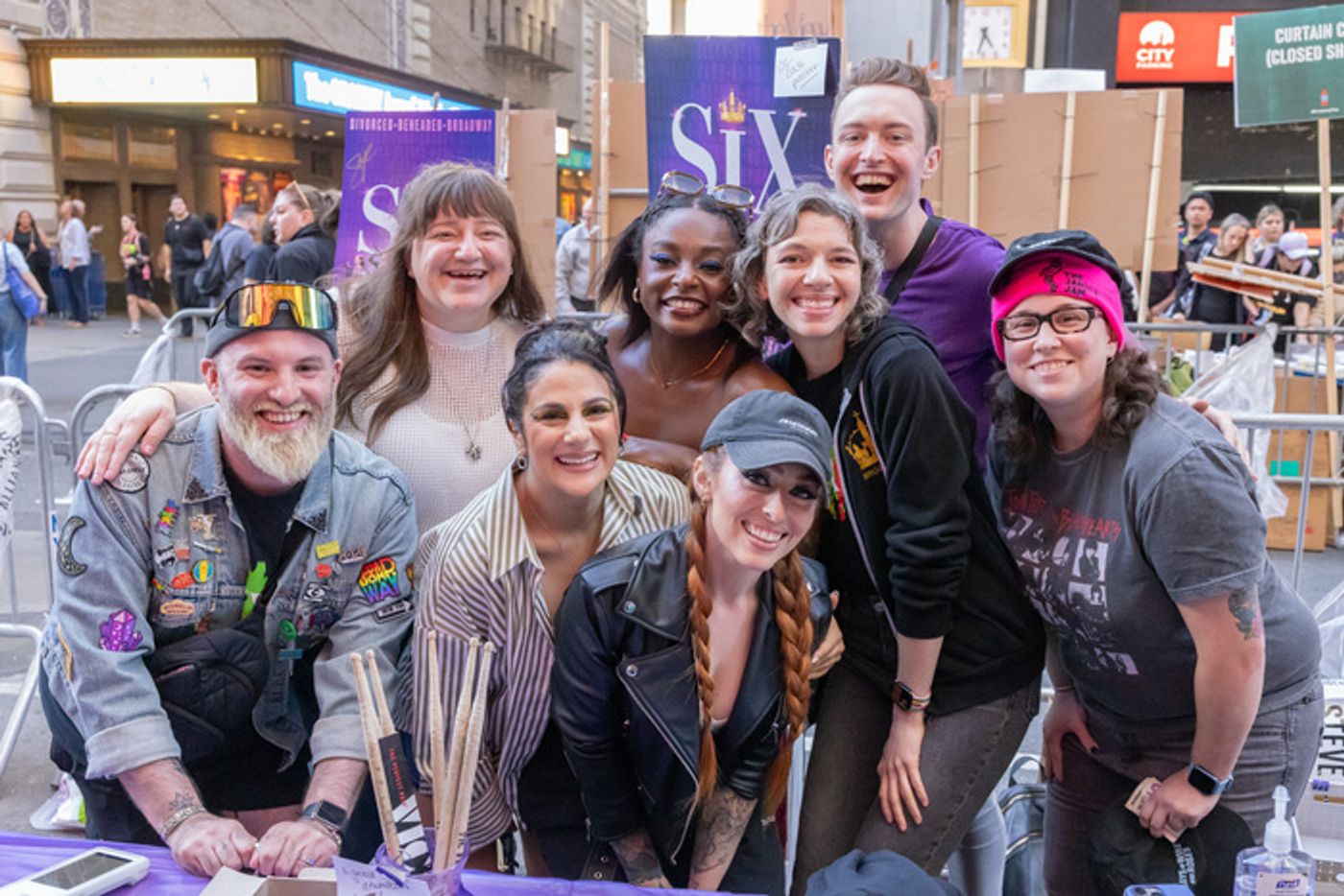 Photos: Broadway Flea Market & Grand Auction Raises Record $1,633,803  Image