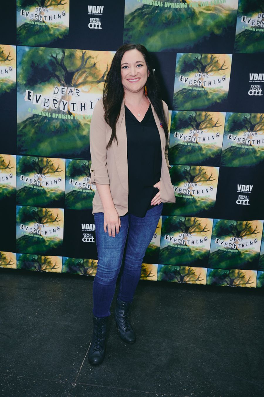 Photos: DEAR EVERYTHING Company Meets the Press  Image