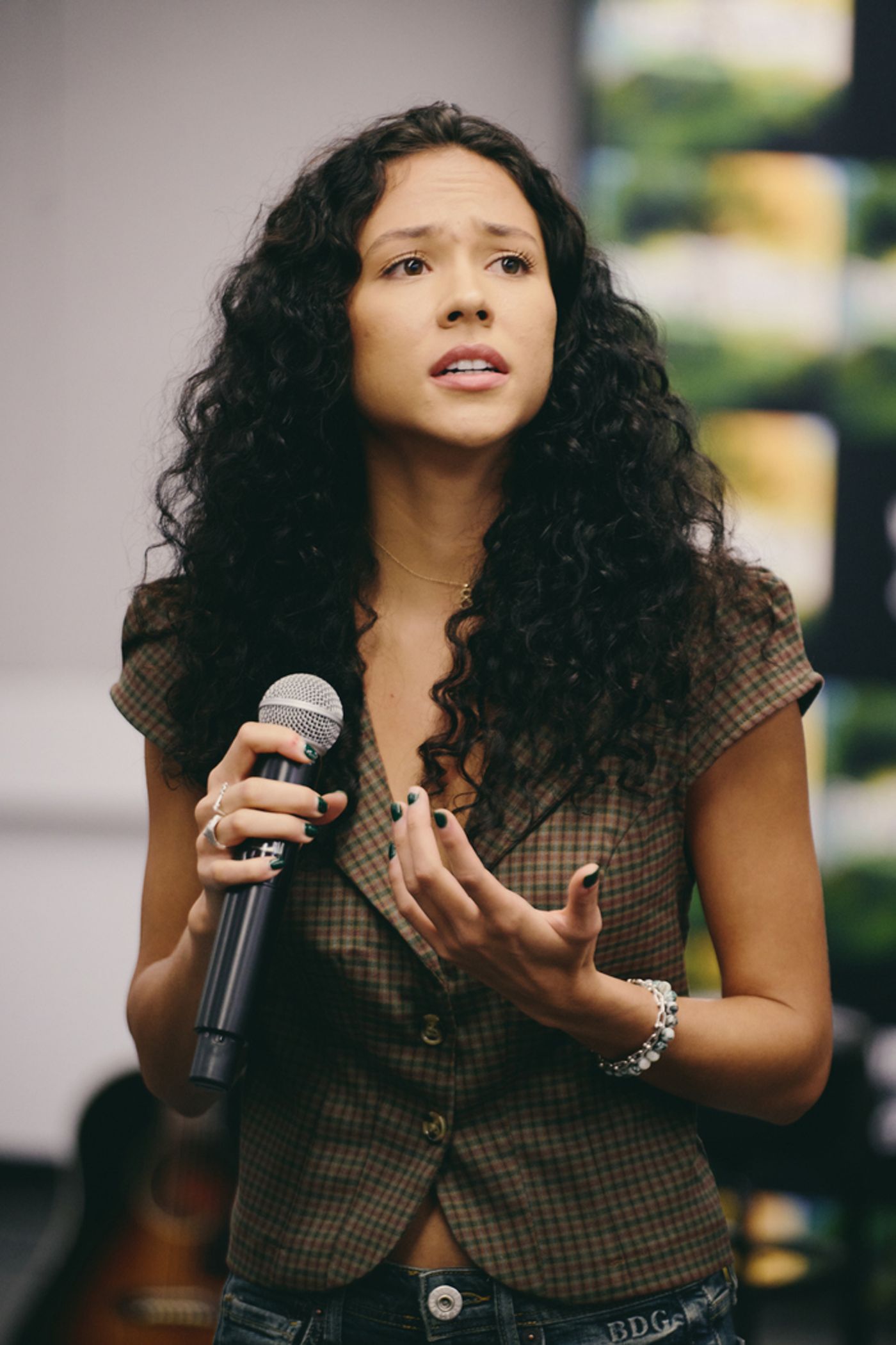 Photos: DEAR EVERYTHING Company Meets the Press Photos: DEAR EVERYTHING Company Meets the Press Image