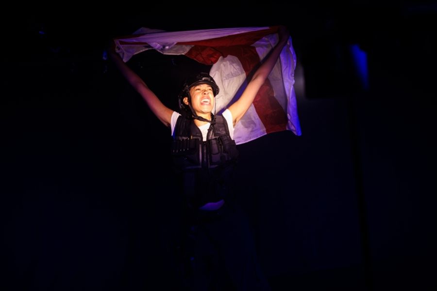 Review: ENGLISH KINGS KILLING FOREIGNERS, Soho Theatre Image