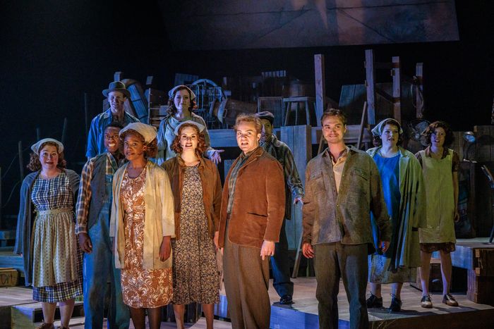 Photos: BONNIE & CLYDE at The Rev Theatre Company — photo 11 of 22